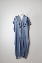 Ladda upp bild till gallerivisning, Reversible Satin Kimono Dress
